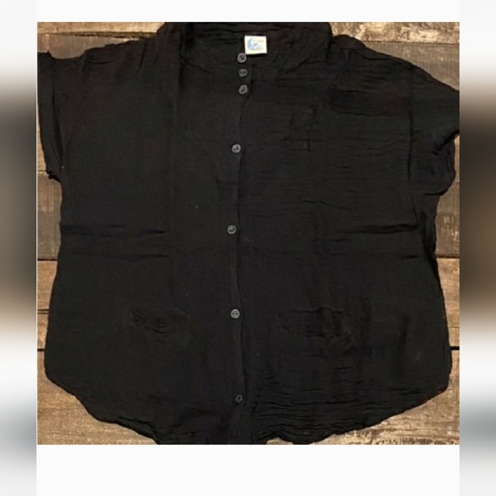 Jaded Gypsy Lightweight Gauze Black Button-Front Tunic Top